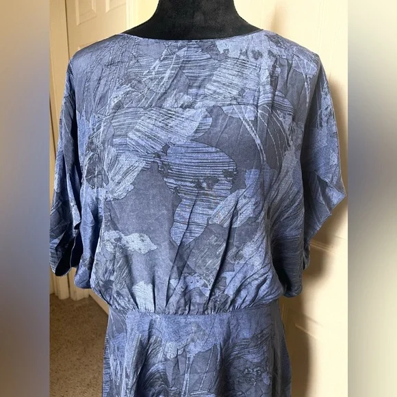 Halston Heritage Sunburst Floral Mini Dress Size 12 100% Silk NWT - Picture 5 of 9